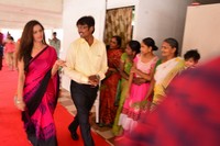 Meenakshi Dixit Launches Naturals Salon